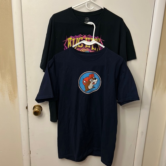 buc-ees Other - Buc-ees Adult T-shirts Size L/XL Lot of 2